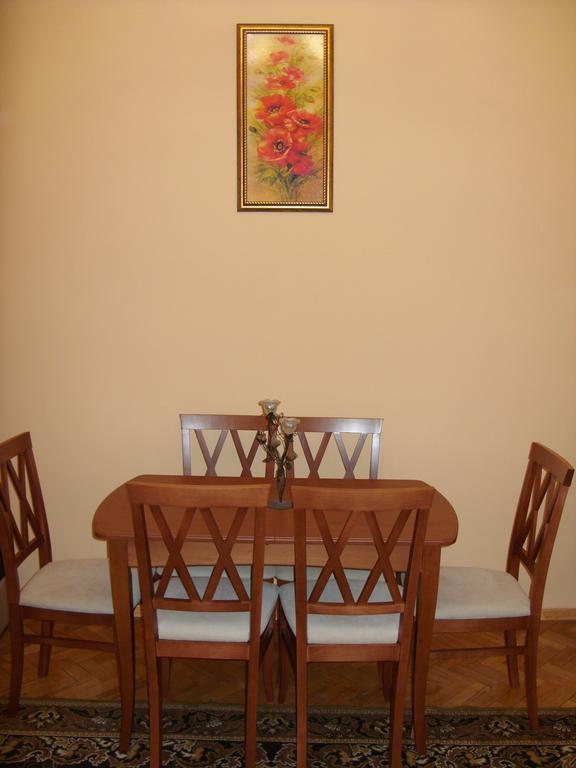 Apartment Viatores Leopoli Camera foto